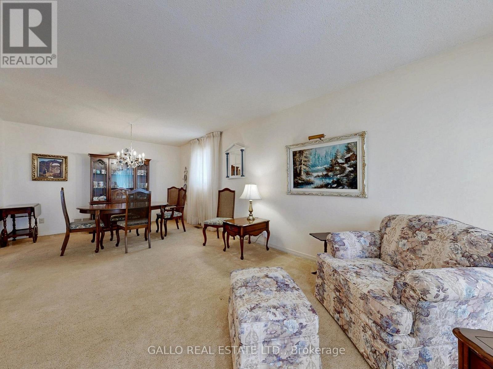 155 Goldhawk Trail, Toronto, Ontario  M1V 1X1 - Photo 4 - E13041494