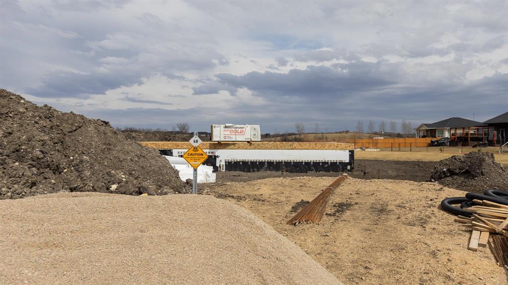 49 Caribou Bay, Steinbach, Manitoba  R5G 2Y1 - Photo 0 - 202608214