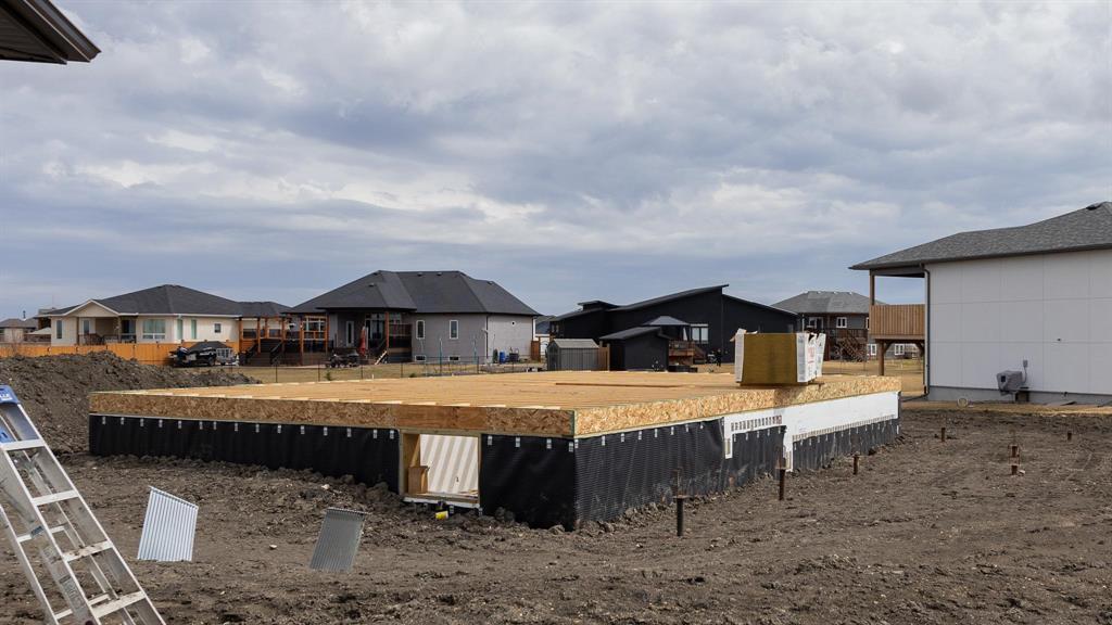 49 Caribou Bay, Steinbach, Manitoba  R5G 2Y1 - Photo 1 - 202608214