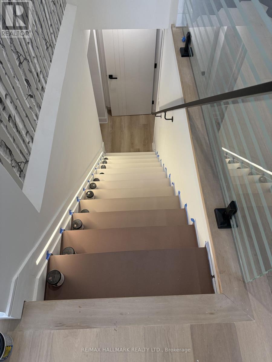 Main Floor - 189 Lloyd Avenue, Newmarket, Ontario  L3Y 5L4 - Photo 11 - N13041200