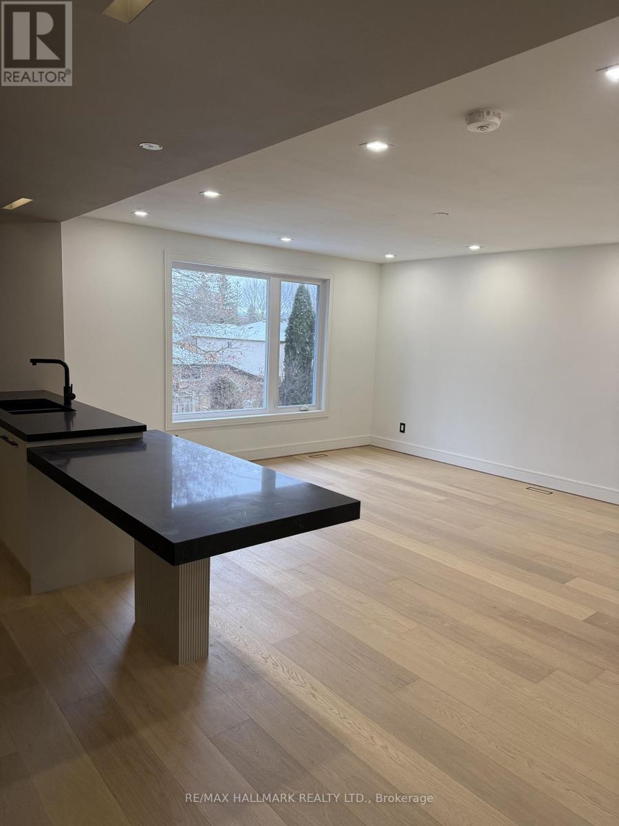 Main Floor - 189 Lloyd Avenue, Newmarket, Ontario  L3Y 5L4 - Photo 4 - N13041200