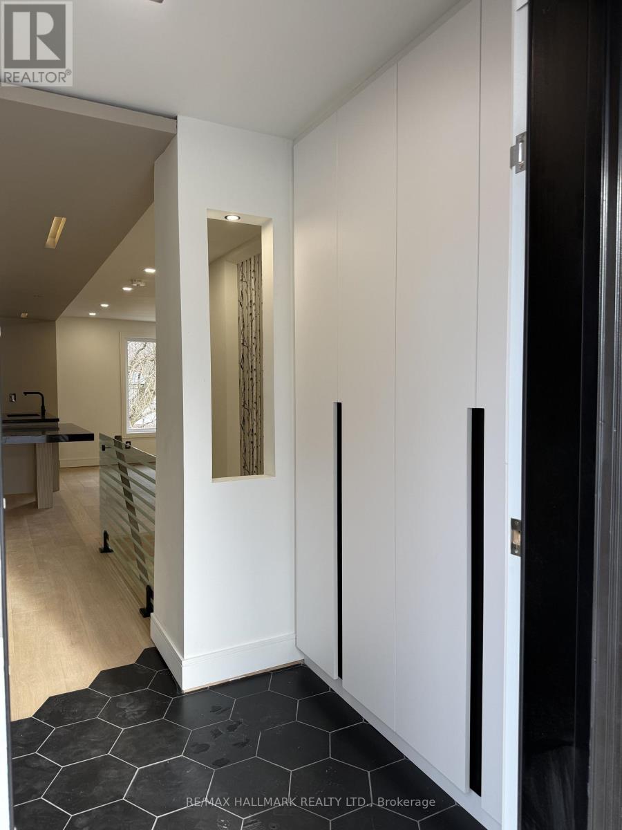 Main Floor - 189 Lloyd Avenue, Newmarket, Ontario  L3Y 5L4 - Photo 7 - N13041200