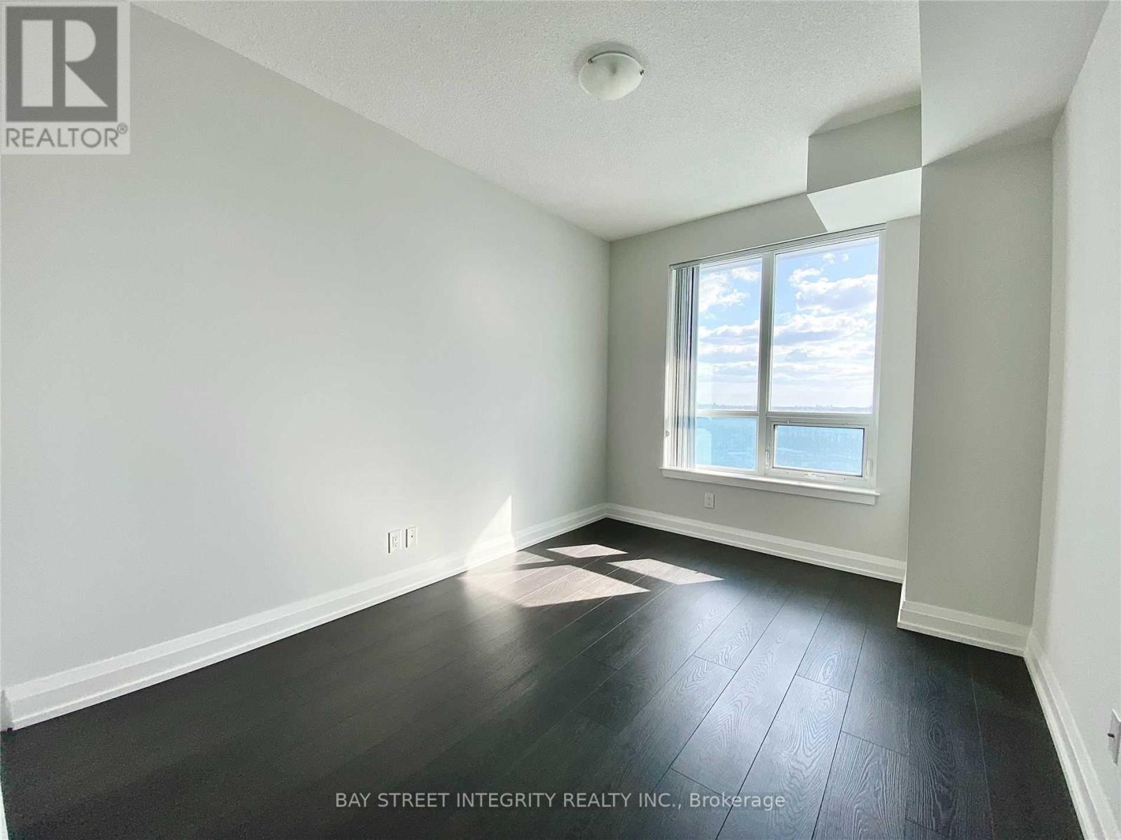 2010 - 7171 Yonge Street, Markham, Ontario  L3T 0C5 - Photo 11 - N13041236