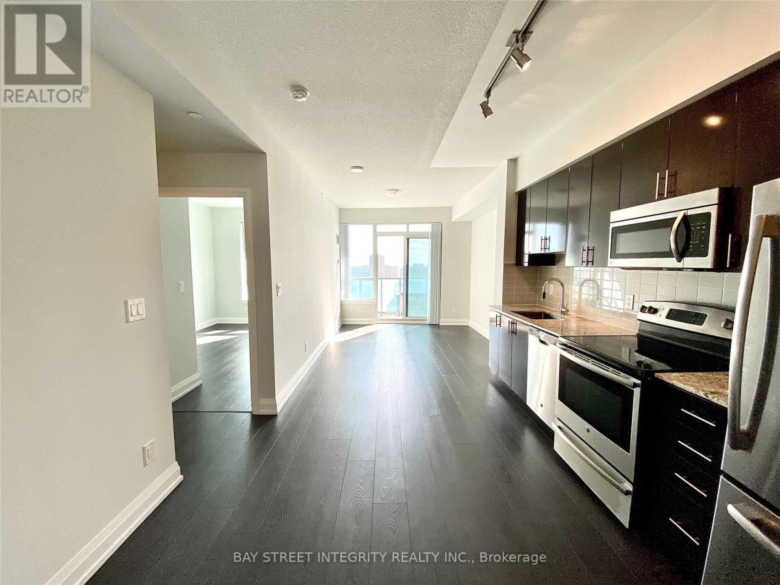 2010 - 7171 Yonge Street, Markham, Ontario  L3T 0C5 - Photo 8 - N13041236