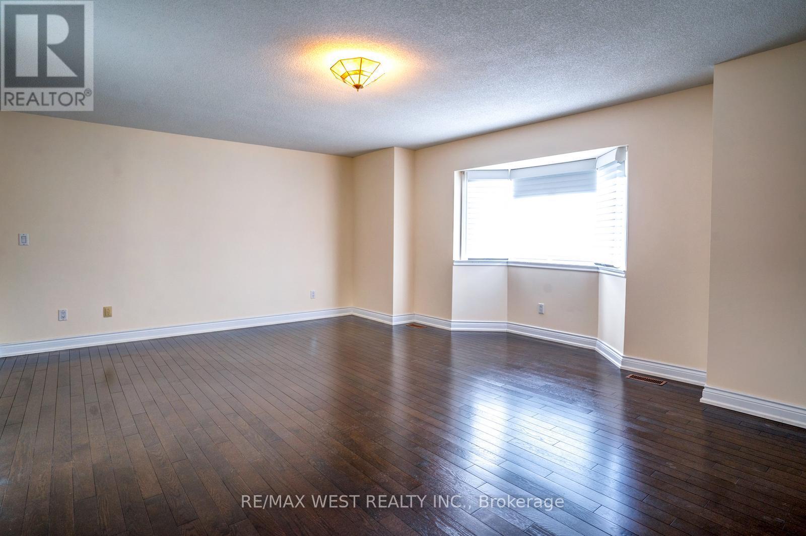 229 Baker Avenue, Richmond Hill, Ontario  L4C 1X8 - Photo 19 - N13041244