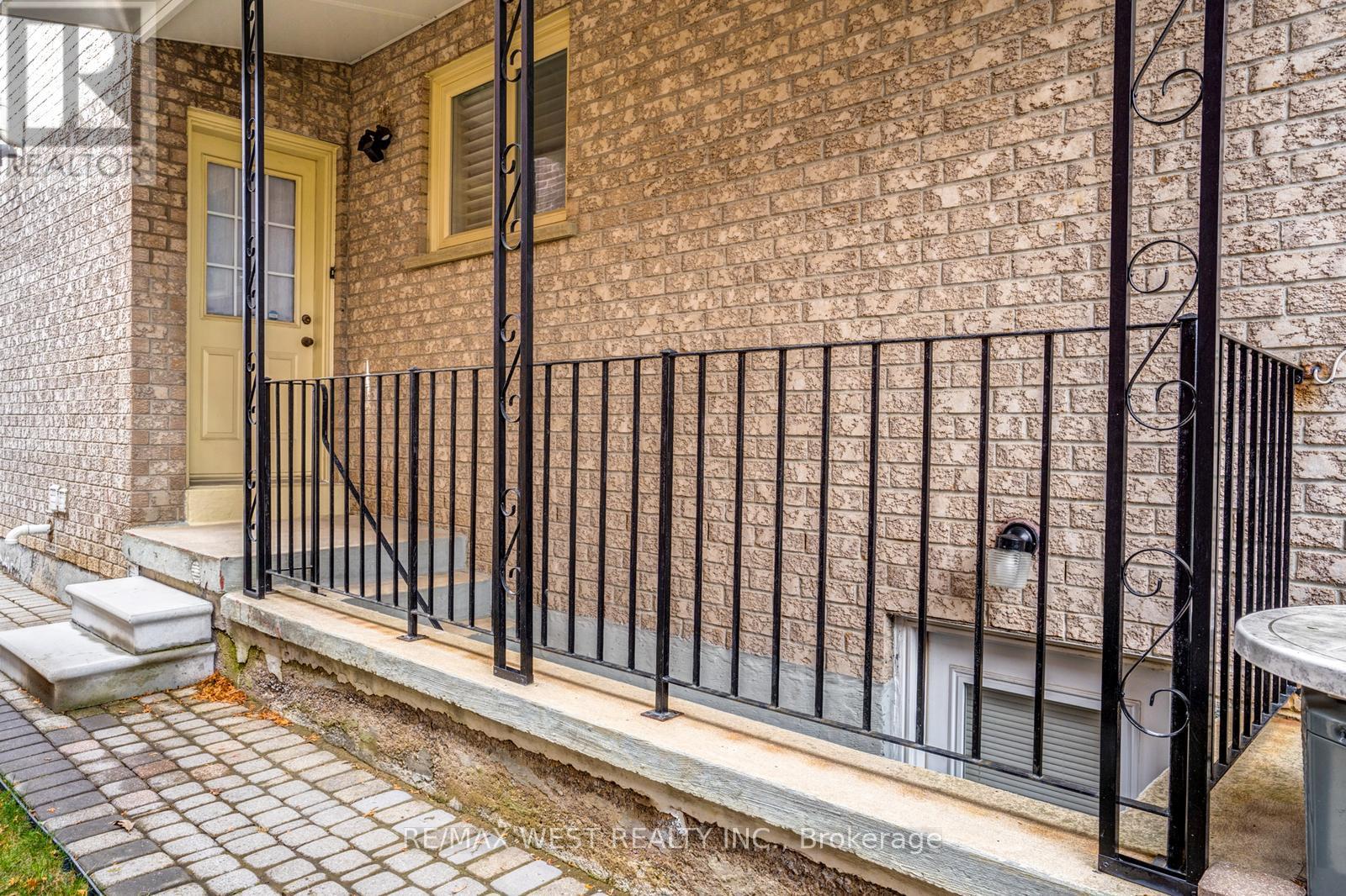 229 Baker Avenue, Richmond Hill, Ontario  L4C 1X8 - Photo 31 - N13041244