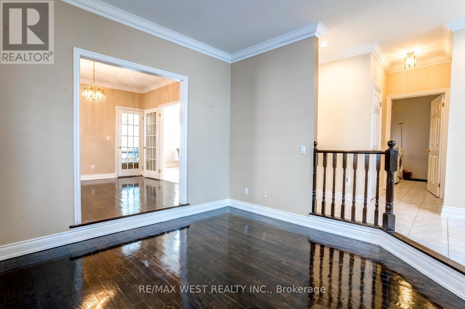 229 Baker Avenue, Richmond Hill, Ontario  L4C 1X8 - Photo 6 - N13041244