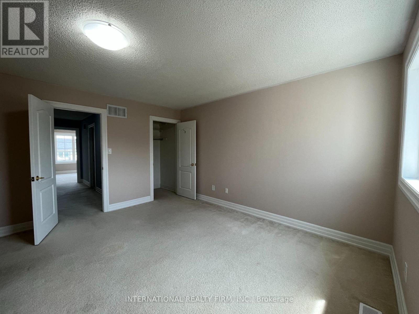 44 Natale Court, Bradford West Gwillimbury, Ontario  L3Z 3B1 - Photo 15 - N13041296