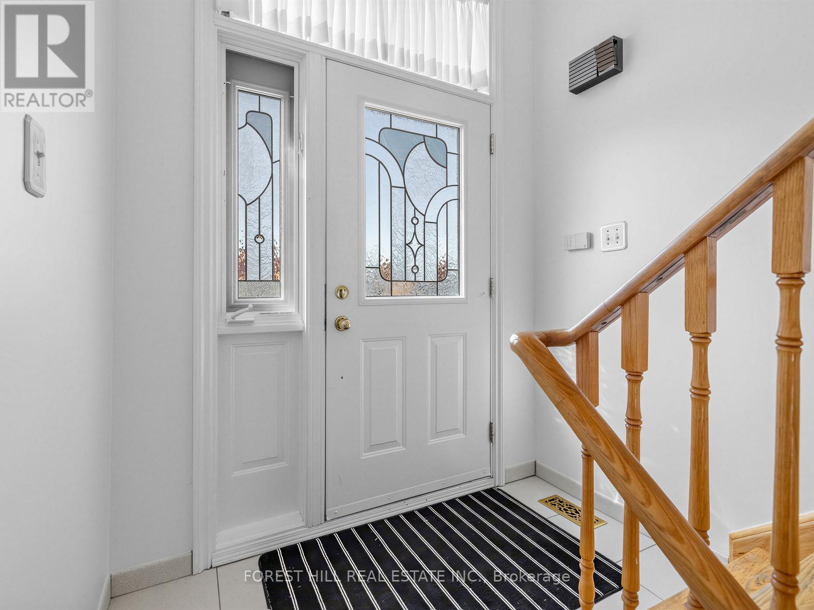 10 Boyne Highland Crescent, Vaughan, Ontario  L4K 1K4 - Photo 3 - N13041310