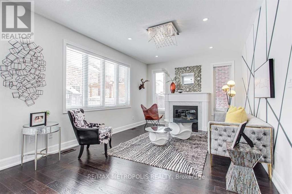 21 Corduroy Road, Markham, Ontario  L6C 0N7 - Photo 10 - N13041344