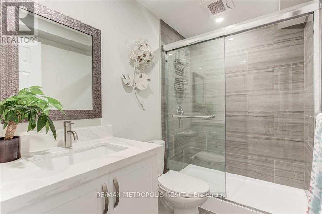 21 Corduroy Road, Markham, Ontario  L6C 0N7 - Photo 2 - N13041344