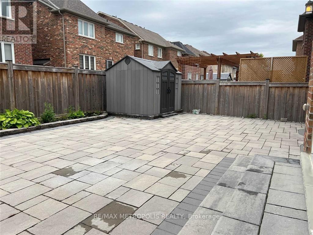 21 Corduroy Road, Markham, Ontario  L6C 0N7 - Photo 4 - N13041344