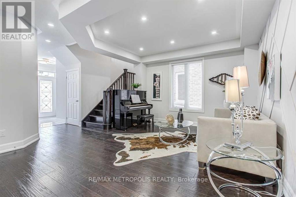 21 Corduroy Road, Markham, Ontario  L6C 0N7 - Photo 7 - N13041344