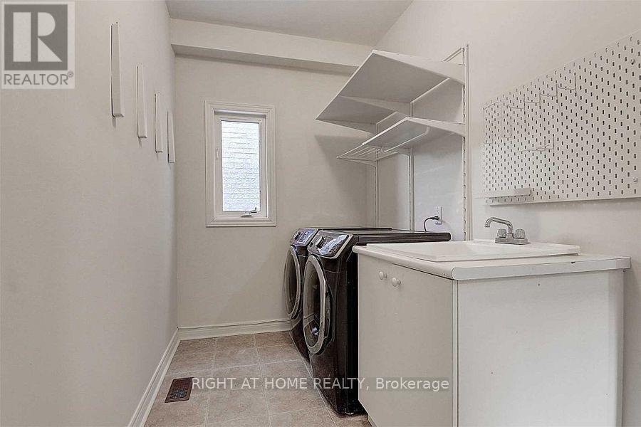 57 Bayswater Avenue, Richmond Hill, Ontario  L4E 4E6 - Photo 5 - N13041456