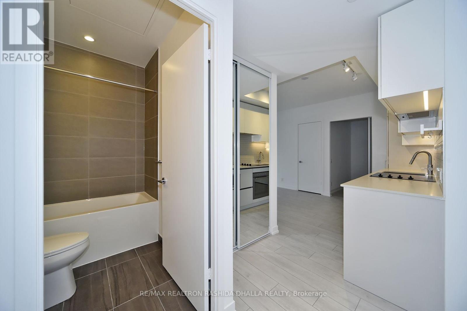 5312 - 5 Buttermill Avenue, Vaughan, Ontario  L4L 9J8 - Photo 15 - N13041488