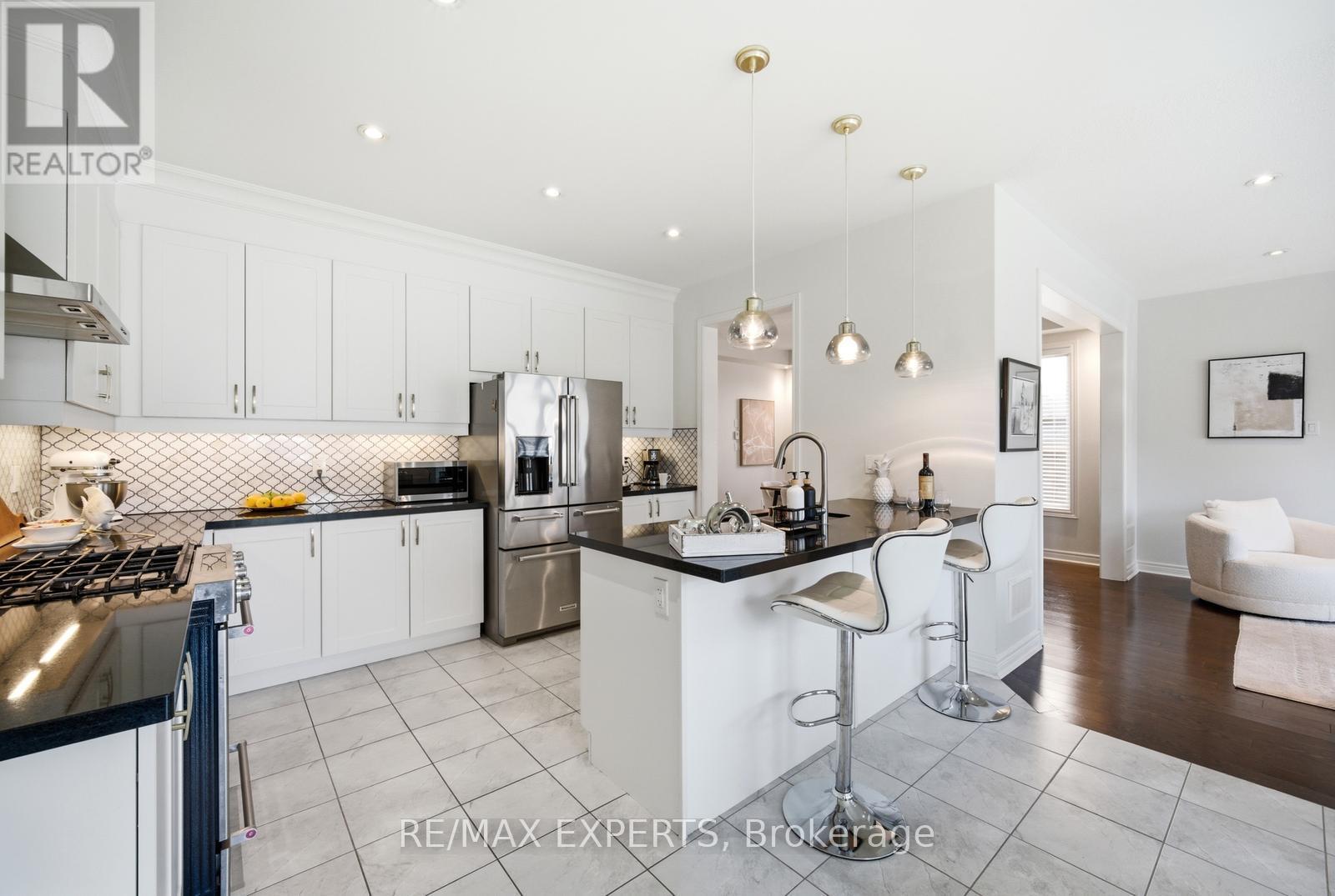 37 Schwalm Crescent, New Tecumseth, Ontario  L0G 1W0 - Photo 11 - N13041540