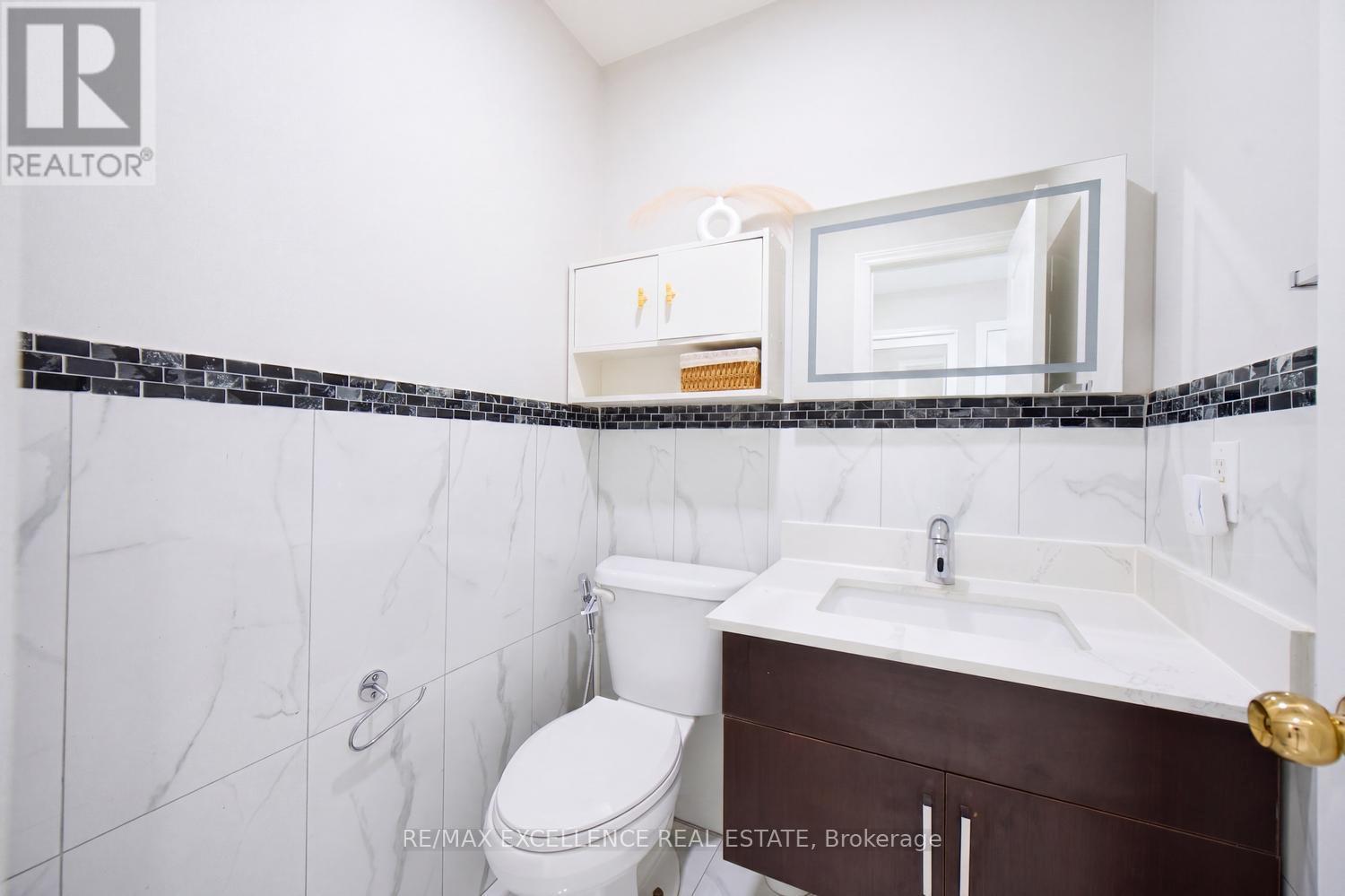 18 Manett Crescent, Brampton, Ontario  L6X 4X4 - Photo 16 - W13034062