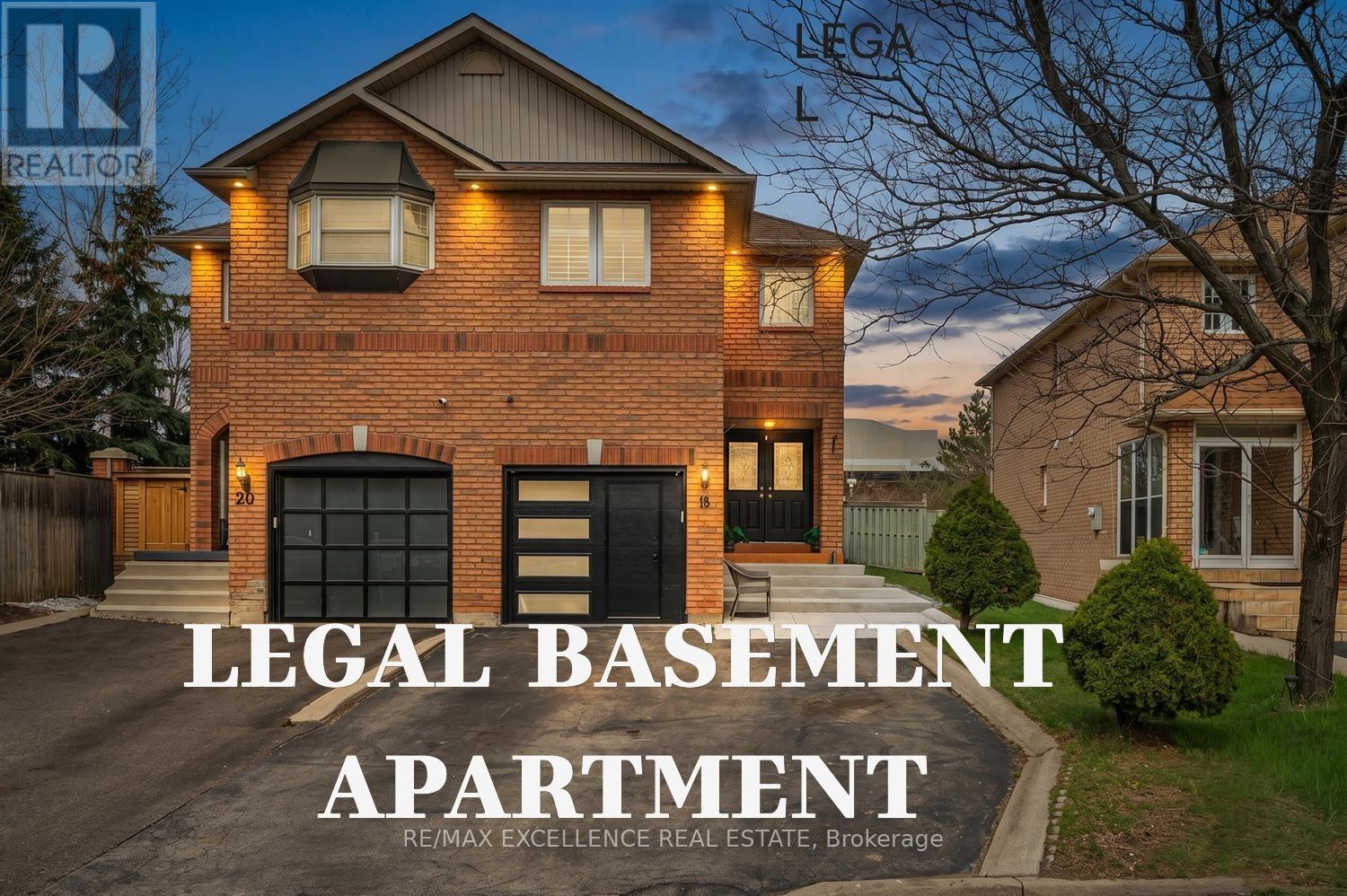 18 MANETT CRESCENT, Brampton, Ontario