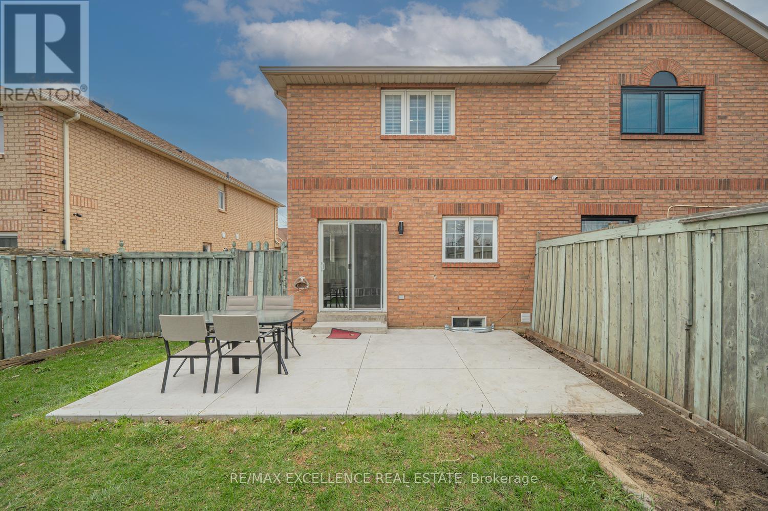 18 Manett Crescent, Brampton, Ontario  L6X 4X4 - Photo 36 - W13034062