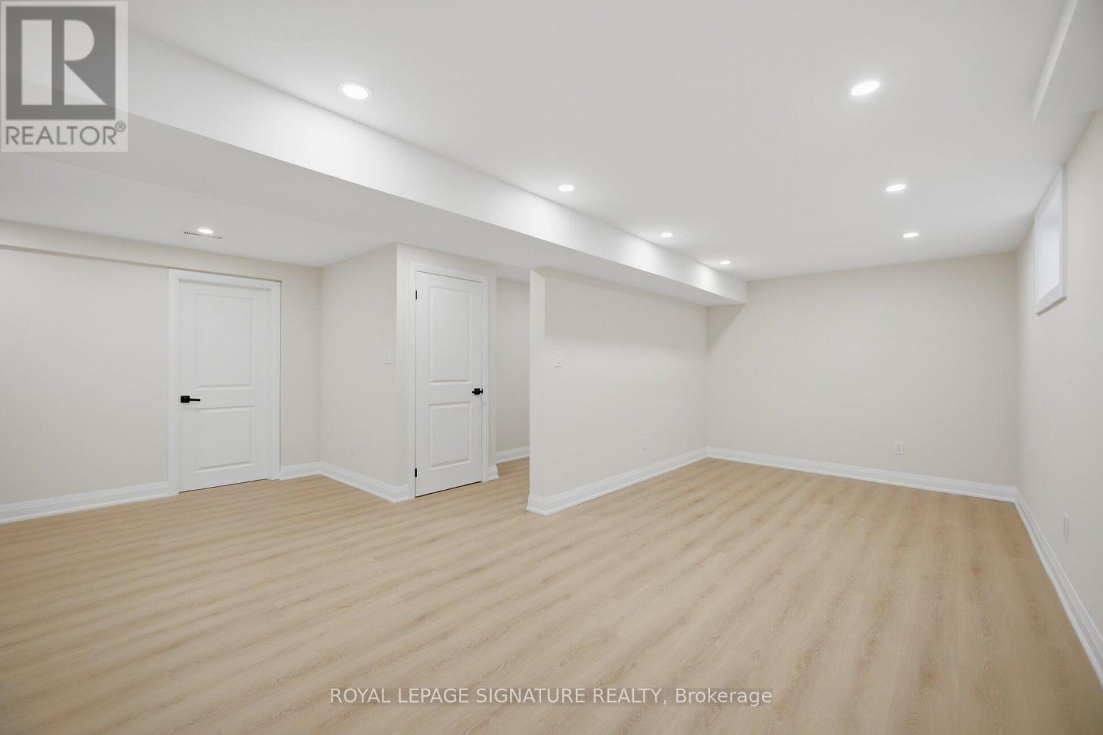 11 Wessenger Drive, Barrie, Ontario  L4N 8R8 - Photo 35 - S13041224