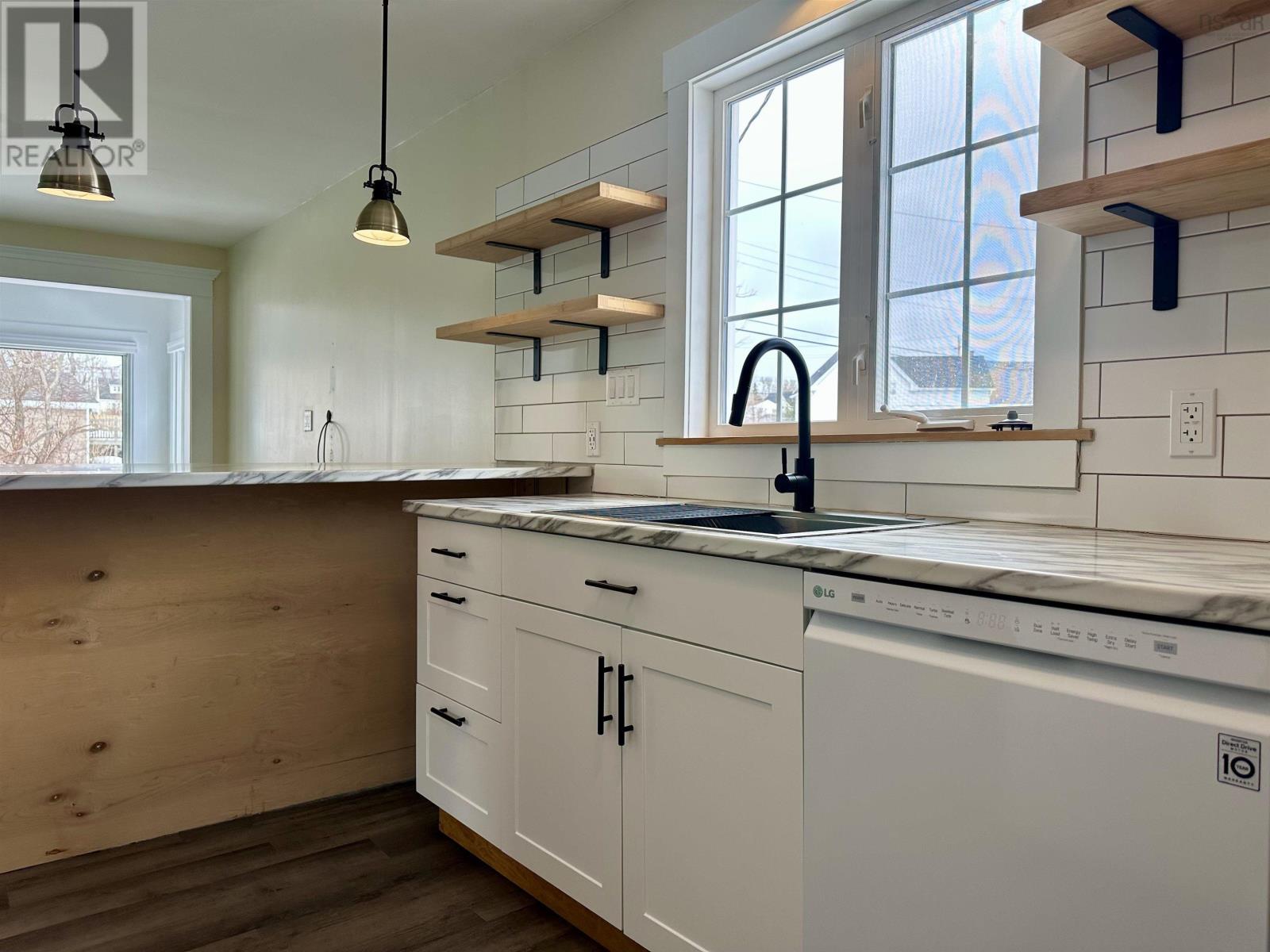 11 James Street, Glace Bay, Nova Scotia  B1A 2Y1 - Photo 14 - 202603949