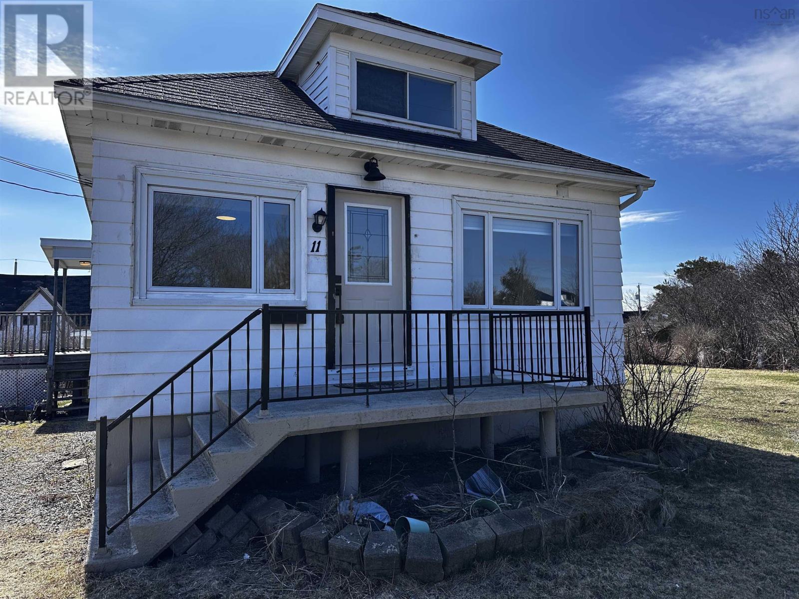 11 James Street, Glace Bay, Nova Scotia  B1A 2Y1 - Photo 1 - 202603949