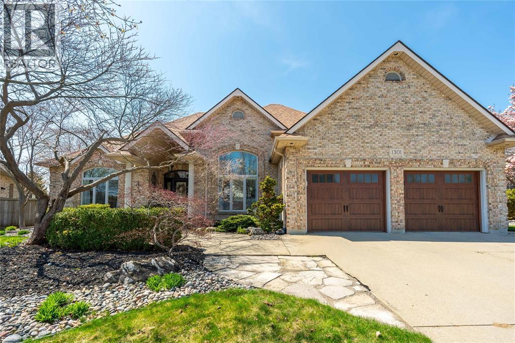 1301 Daley Avenue, Sarnia, Ontario  N7S 5X3 - Photo 1 - 26009146