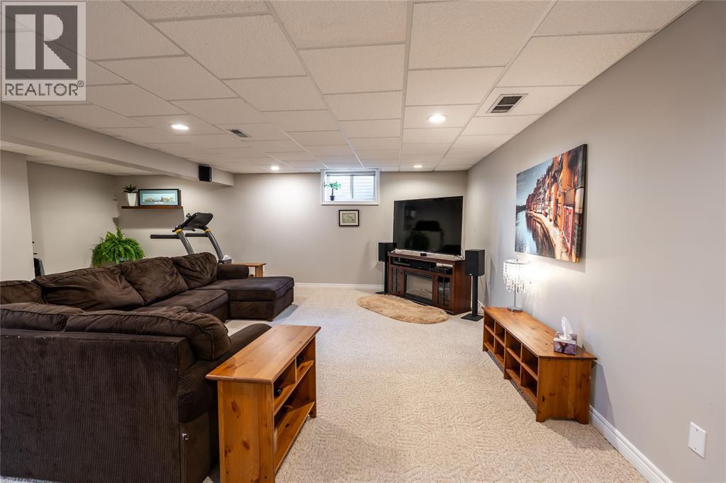 1301 Daley Avenue, Sarnia, Ontario  N7S 5X3 - Photo 32 - 26009146