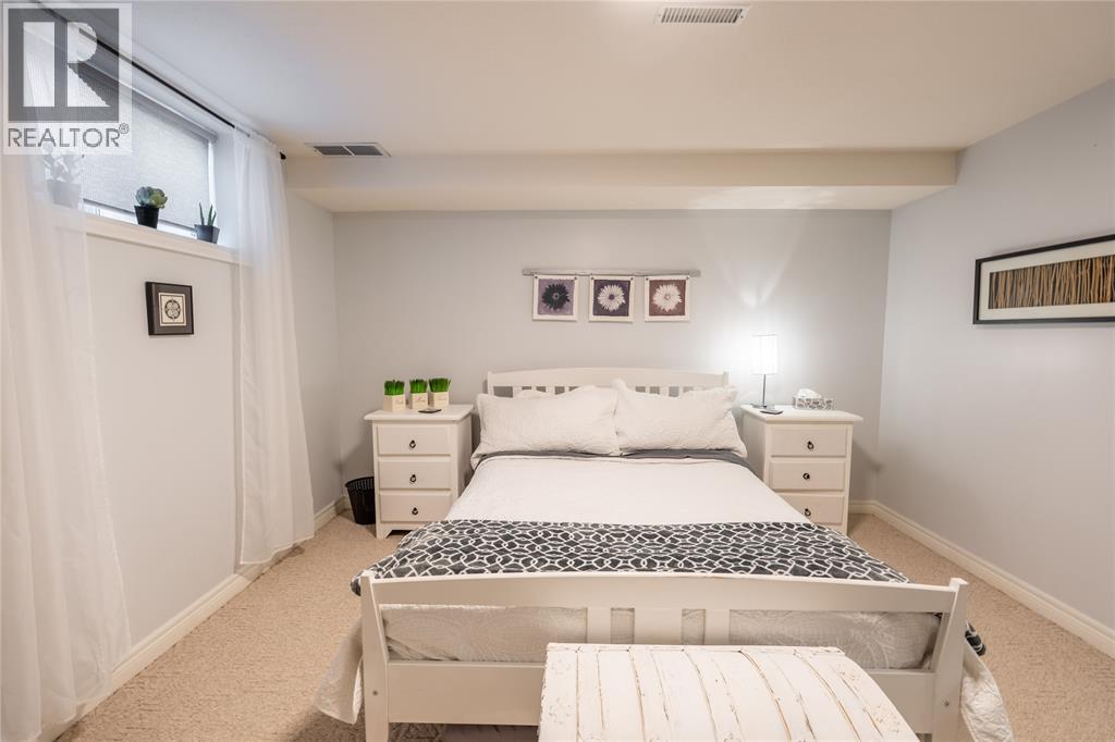 1301 Daley Avenue, Sarnia, Ontario  N7S 5X3 - Photo 39 - 26009146