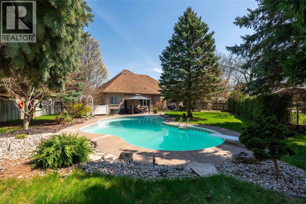 1301 Daley Avenue, Sarnia, Ontario  N7S 5X3 - Photo 47 - 26009146