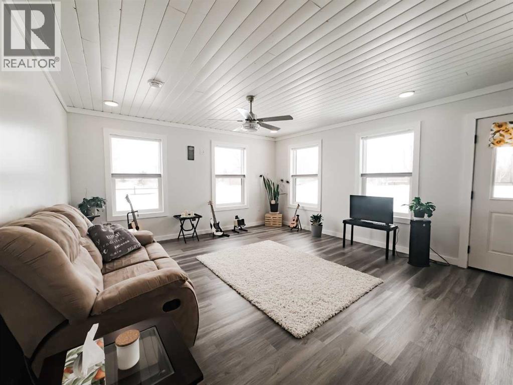 9805 95 Street, La Crete, Alberta  T0H 2H0 - Photo 10 - A2300380