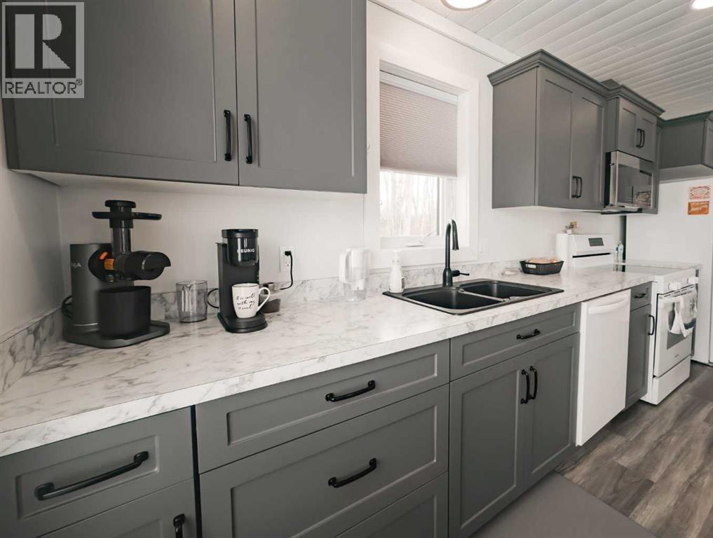 9805 95 Street, La Crete, Alberta  T0H 2H0 - Photo 14 - A2300380