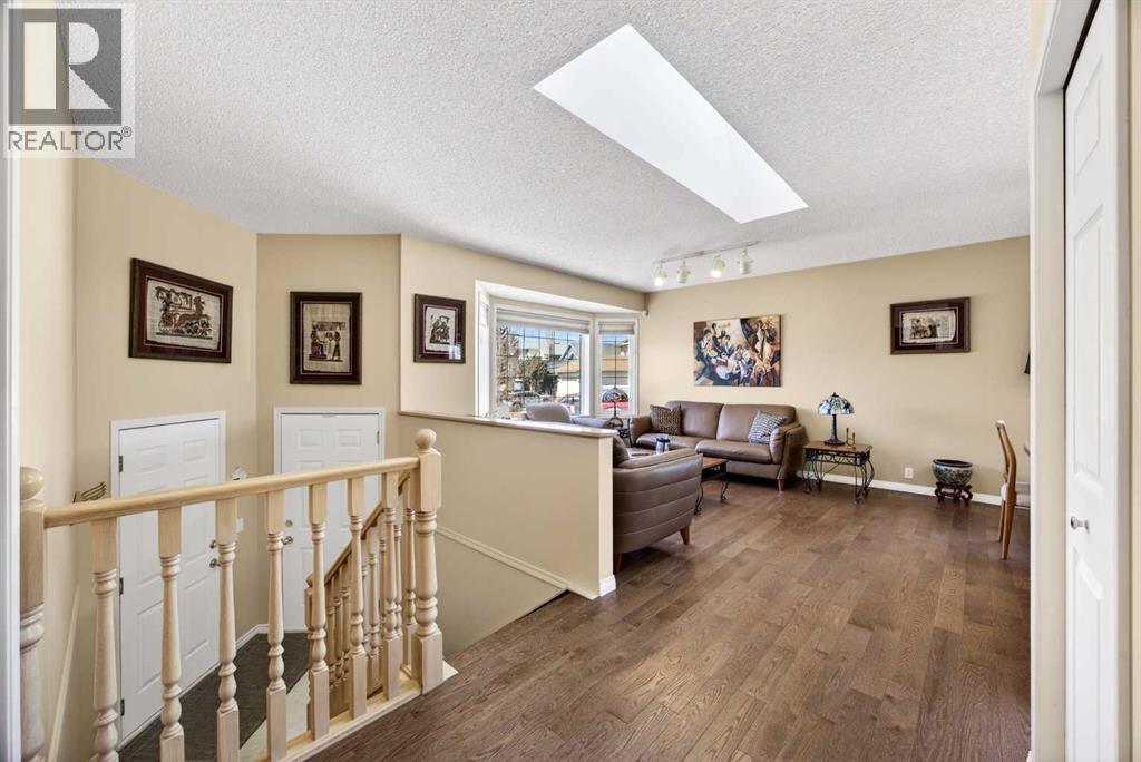 110 Citadel Crest Circle NW, Calgary, Alberta  T3G 4G3 - Photo 4 - A2303145