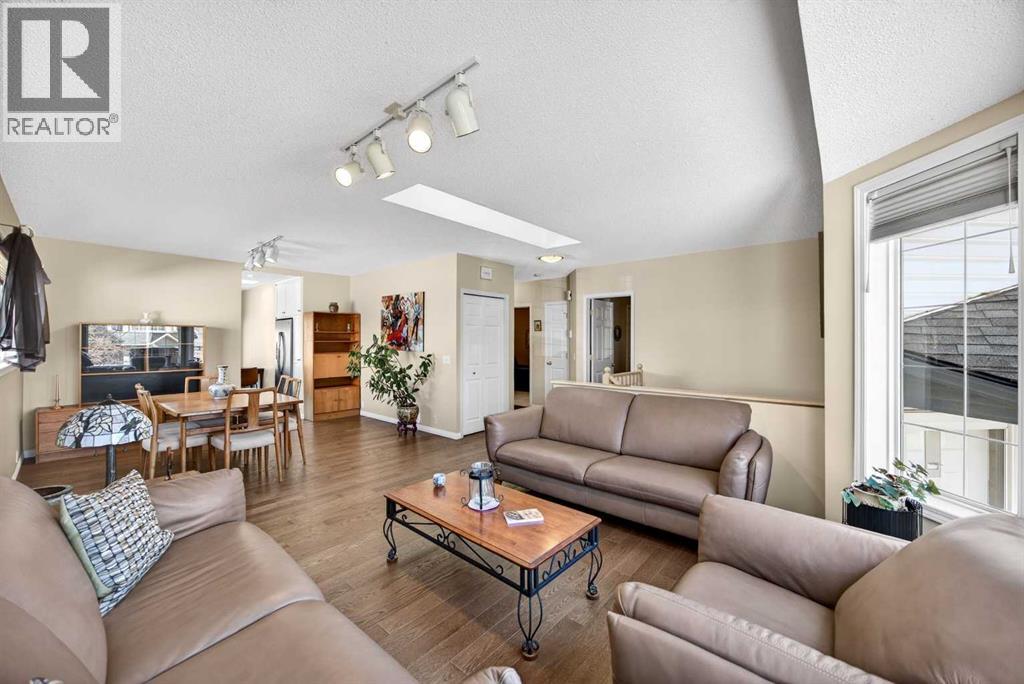 110 Citadel Crest Circle NW, Calgary, Alberta  T3G 4G3 - Photo 6 - A2303145