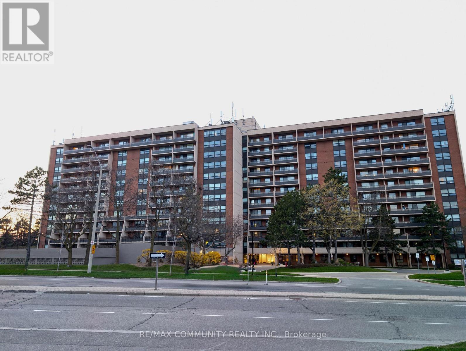 705 - 2929 Aquitaine Avenue S, Mississauga, Ontario  L5N 2C7 - Photo 2 - W13041216