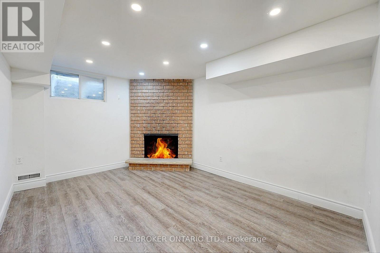 Bsmt - 1098 Sawgrass Crescent, Mississauga, Ontario  L5C 3V4 - Photo 2 - W13041248