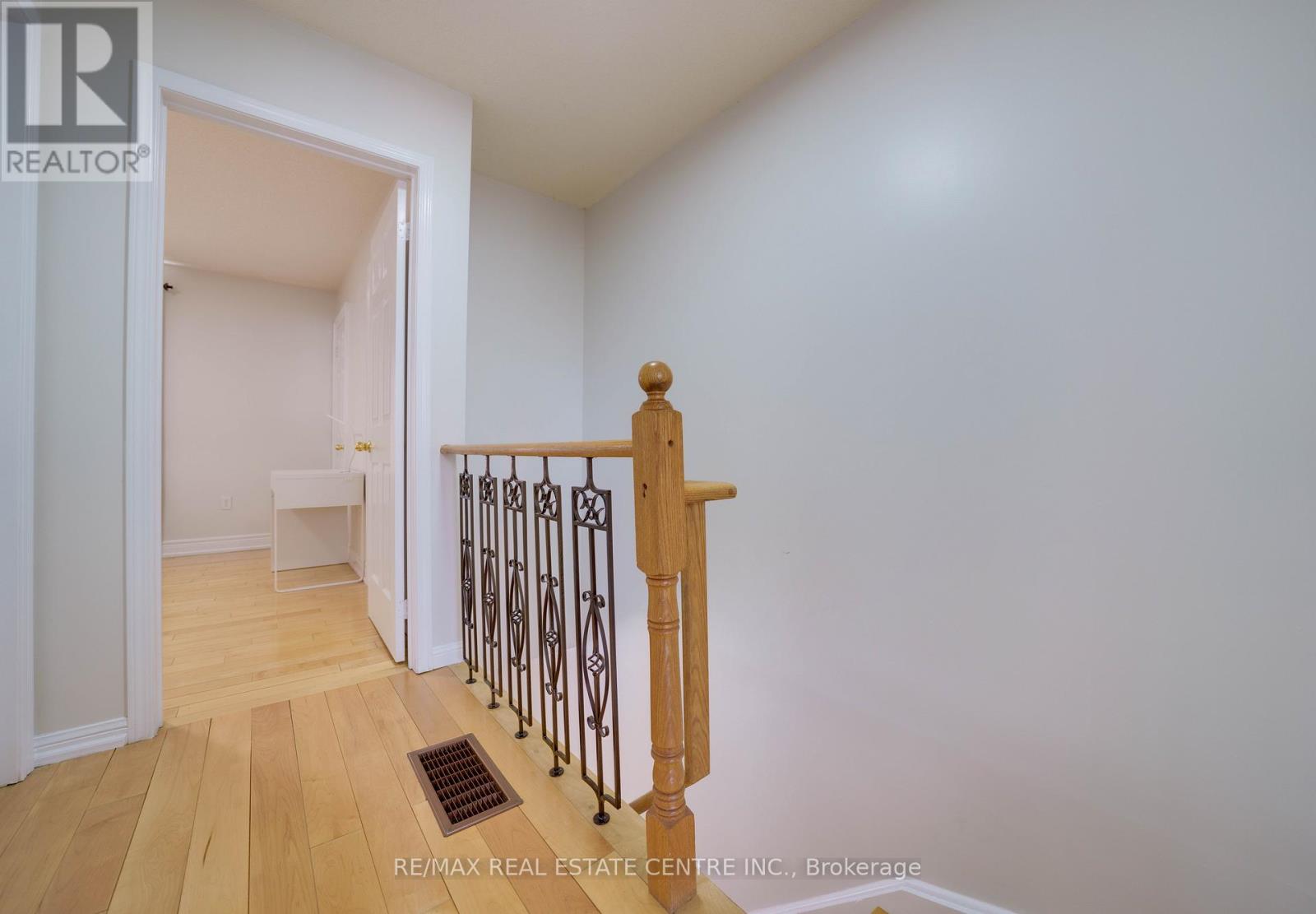 18 - 1525 South Parade Court, Mississauga, Ontario  L5M 6E9 - Photo 16 - W13041252