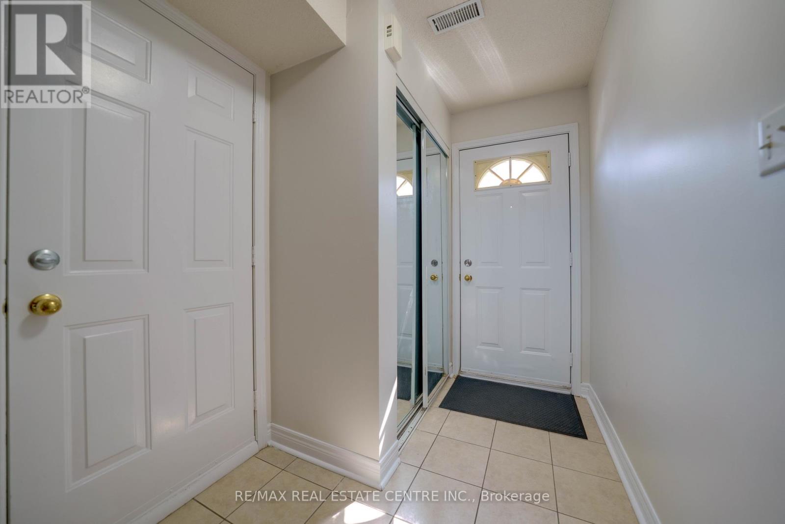 18 - 1525 South Parade Court, Mississauga, Ontario  L5M 6E9 - Photo 26 - W13041252