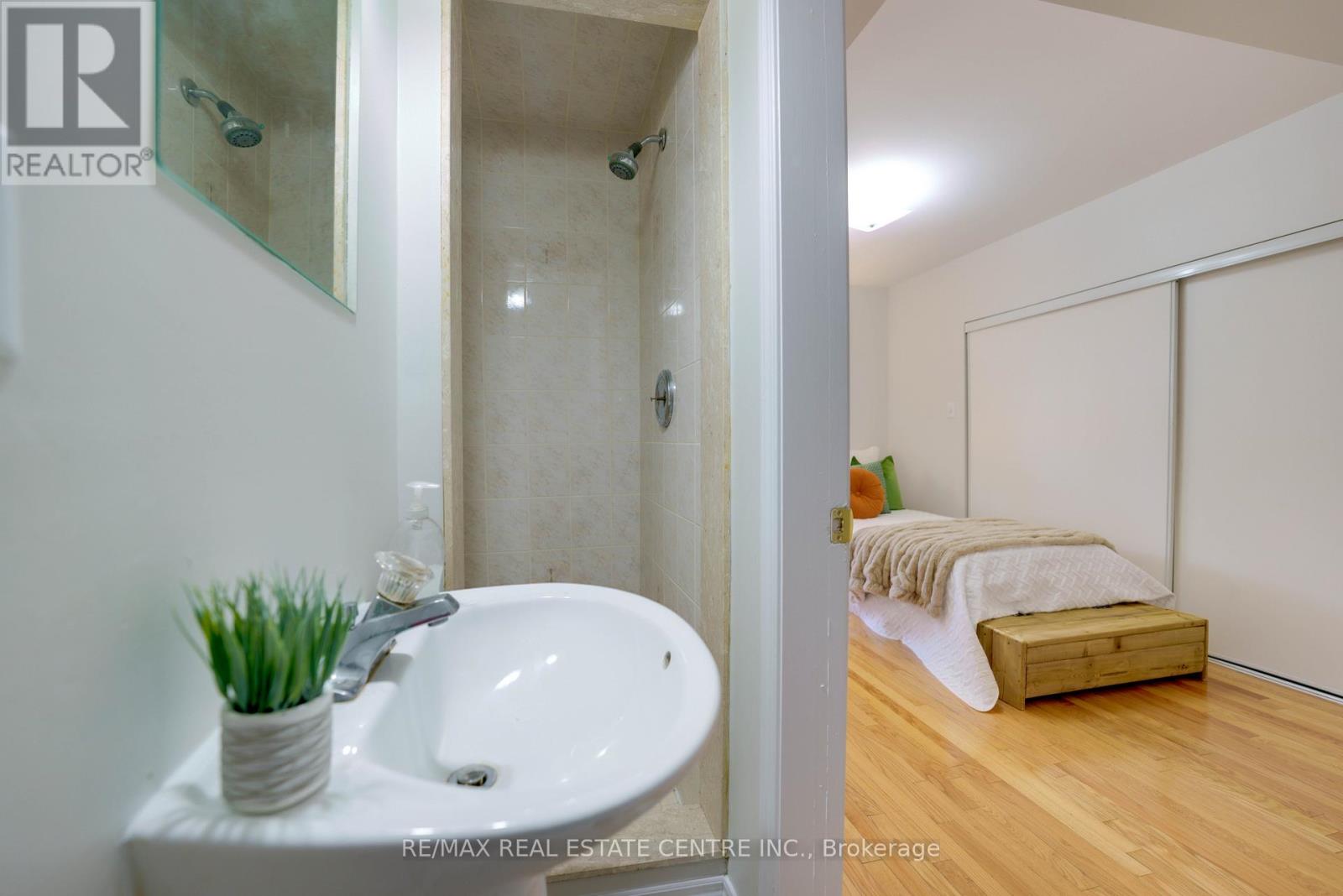 18 - 1525 South Parade Court, Mississauga, Ontario  L5M 6E9 - Photo 30 - W13041252