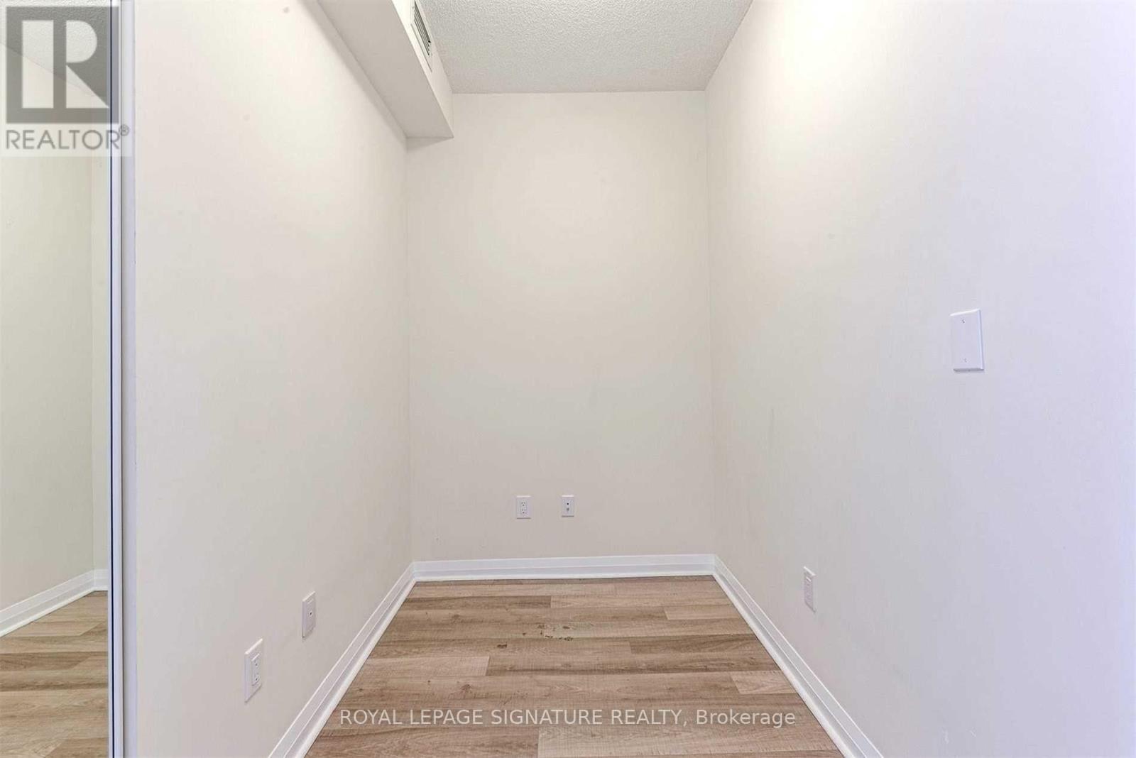 701 - 5025 Four Springs Avenue, Mississauga, Ontario  L5R 0E4 - Photo 10 - W13041286