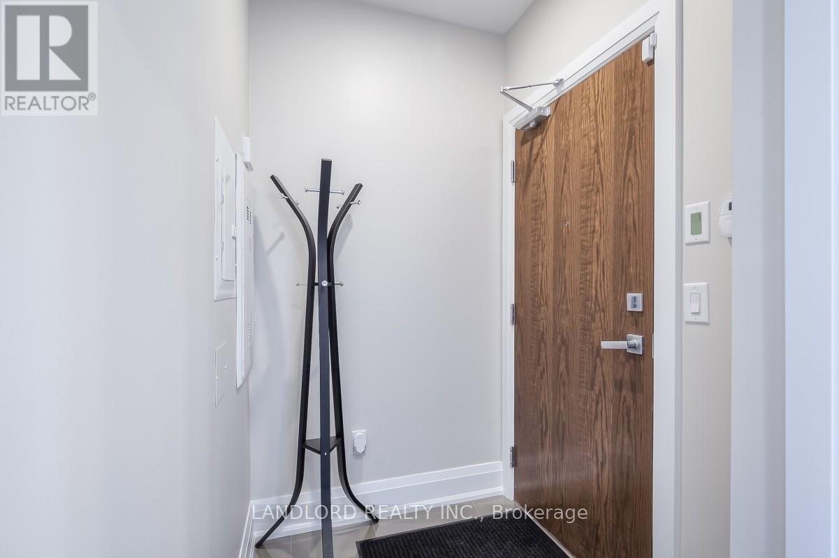 2201 - 360 Square One Drive, Mississauga, Ontario  L5B 0G7 - Photo 18 - W13041326