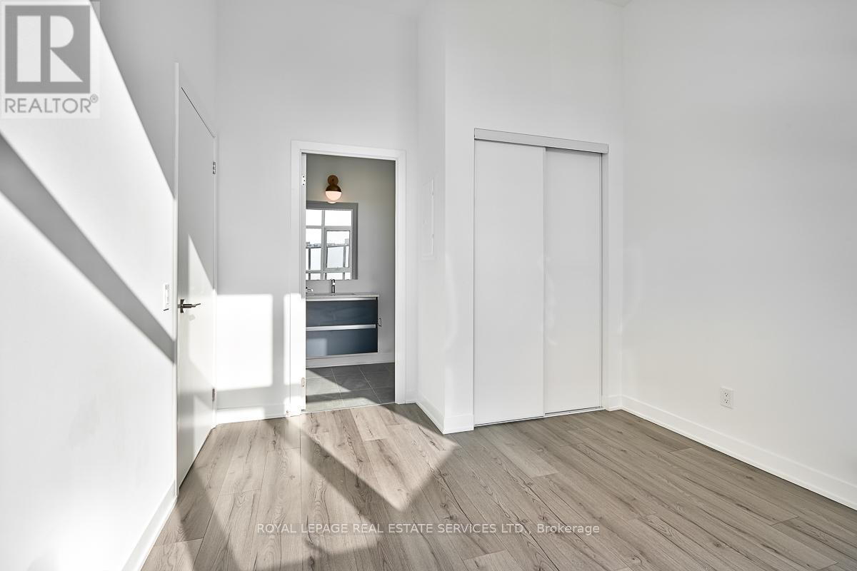 101 - 405 Dundas Street W, Oakville, Ontario  L6M 5P4 - Photo 10 - W13041338