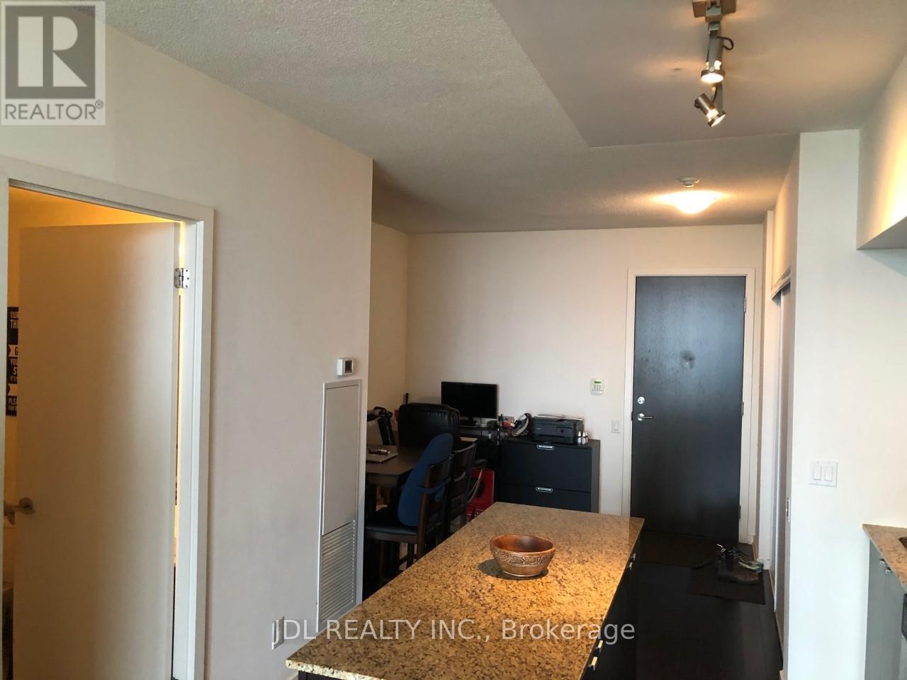 2404 - 105 The Queensway Avenue, Toronto, Ontario  M6S 5B3 - Photo 10 - W13041372