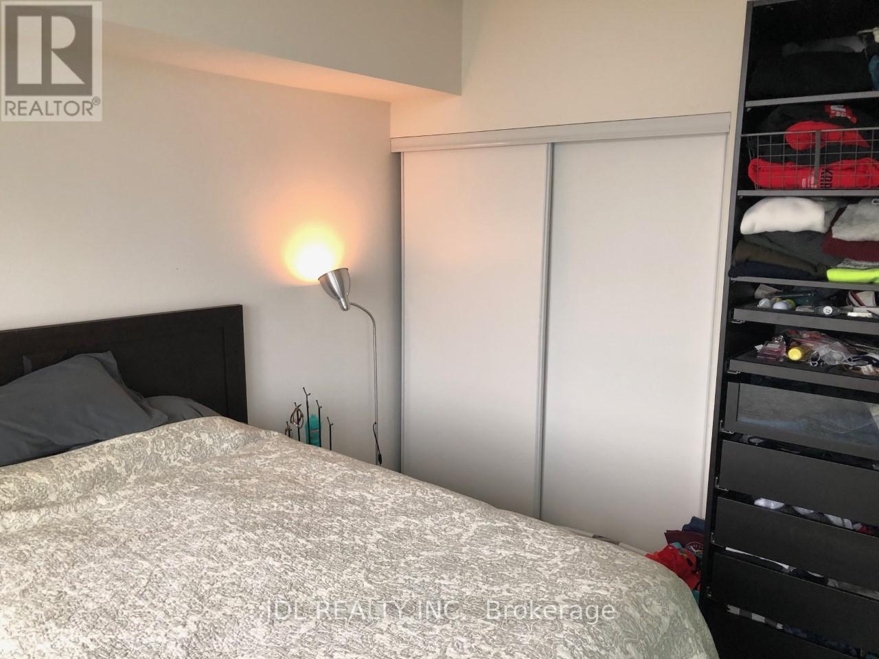 2404 - 105 The Queensway Avenue, Toronto, Ontario  M6S 5B3 - Photo 6 - W13041372