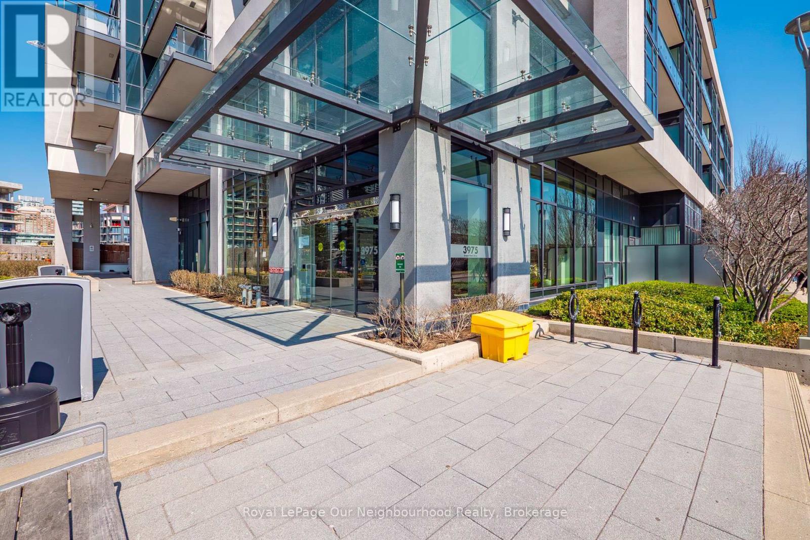 4001 - 3975 Grand Park Drive, Mississauga, Ontario  L5B 0K4 - Photo 4 - W13041376