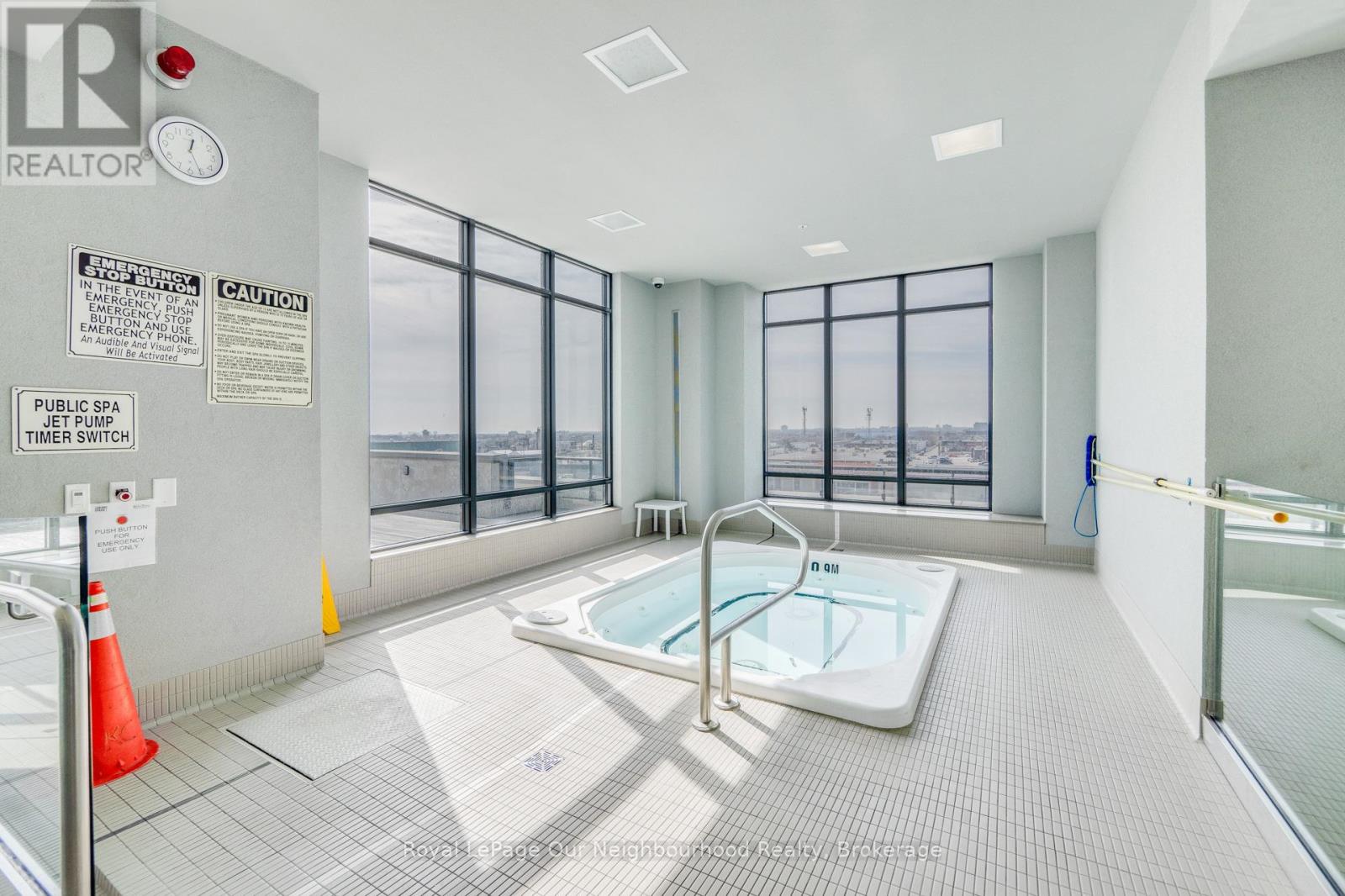 4001 - 3975 Grand Park Drive, Mississauga, Ontario  L5B 0K4 - Photo 43 - W13041376