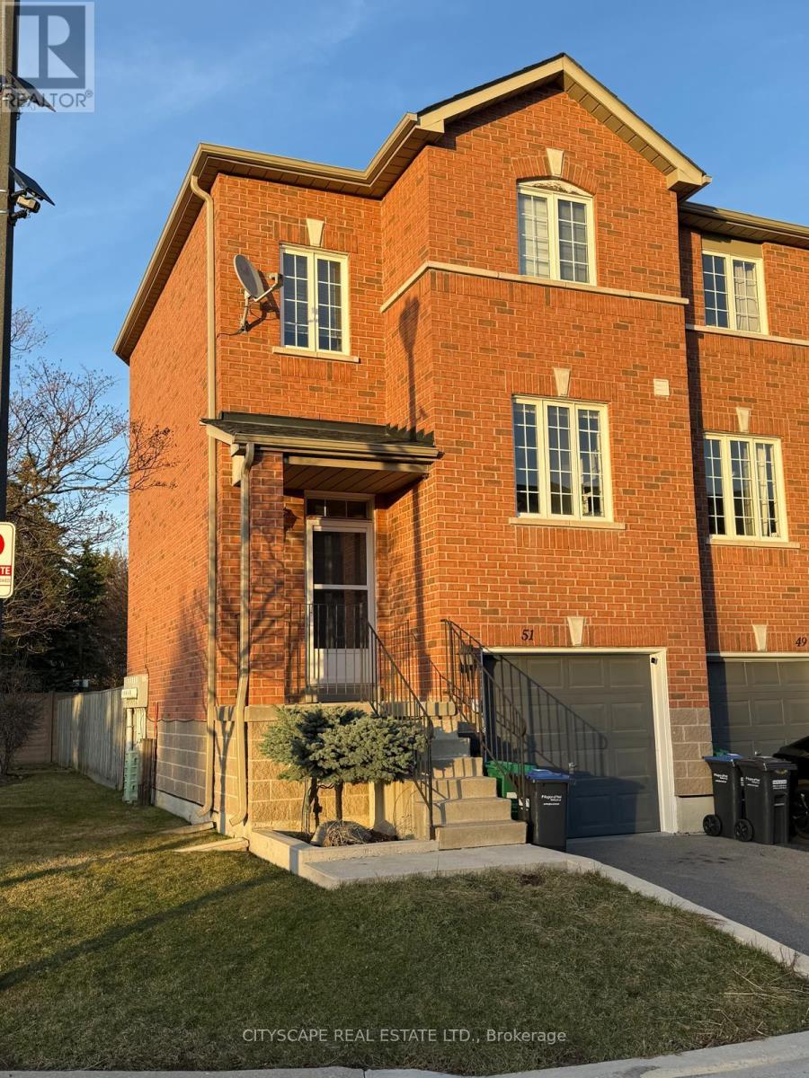 51 - 120 RAILROAD STREET, Brampton, Ontario