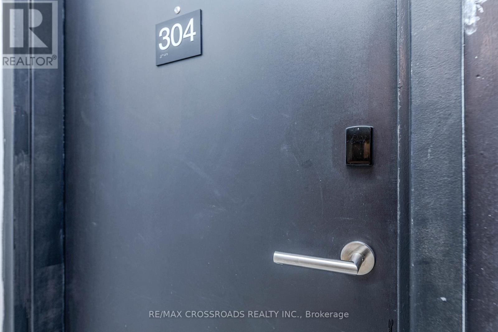 304 - 6 Chartwell Road, Toronto, Ontario  M8Z 0H2 - Photo 6 - W13041410