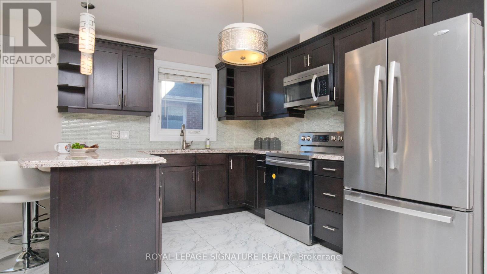 38 Panorama Crescent, Brampton, Ontario  L6S 3T9 - Photo 13 - W13041412