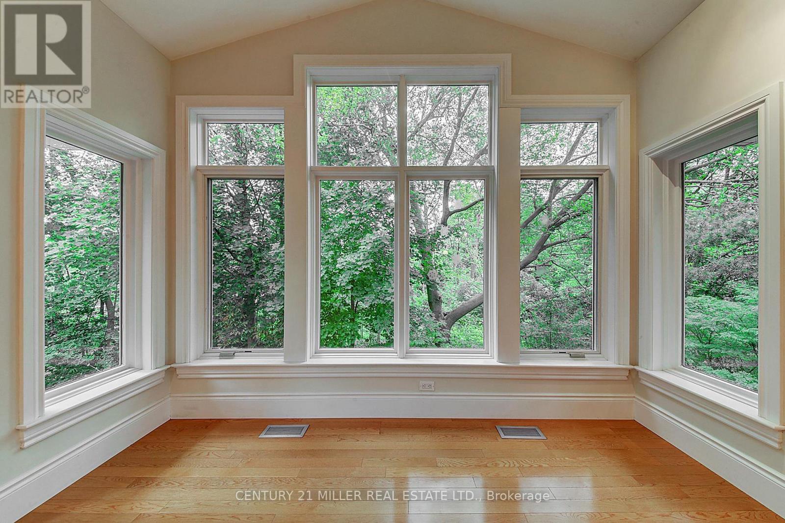 463 Avon Crescent, Oakville, Ontario  L6J 2T2 - Photo 11 - W13041454